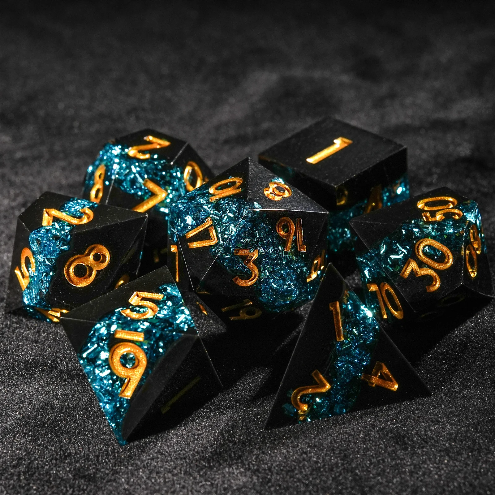 7pcs DND Dice Resin Black Gold - Desk Setup Black 评论和价格