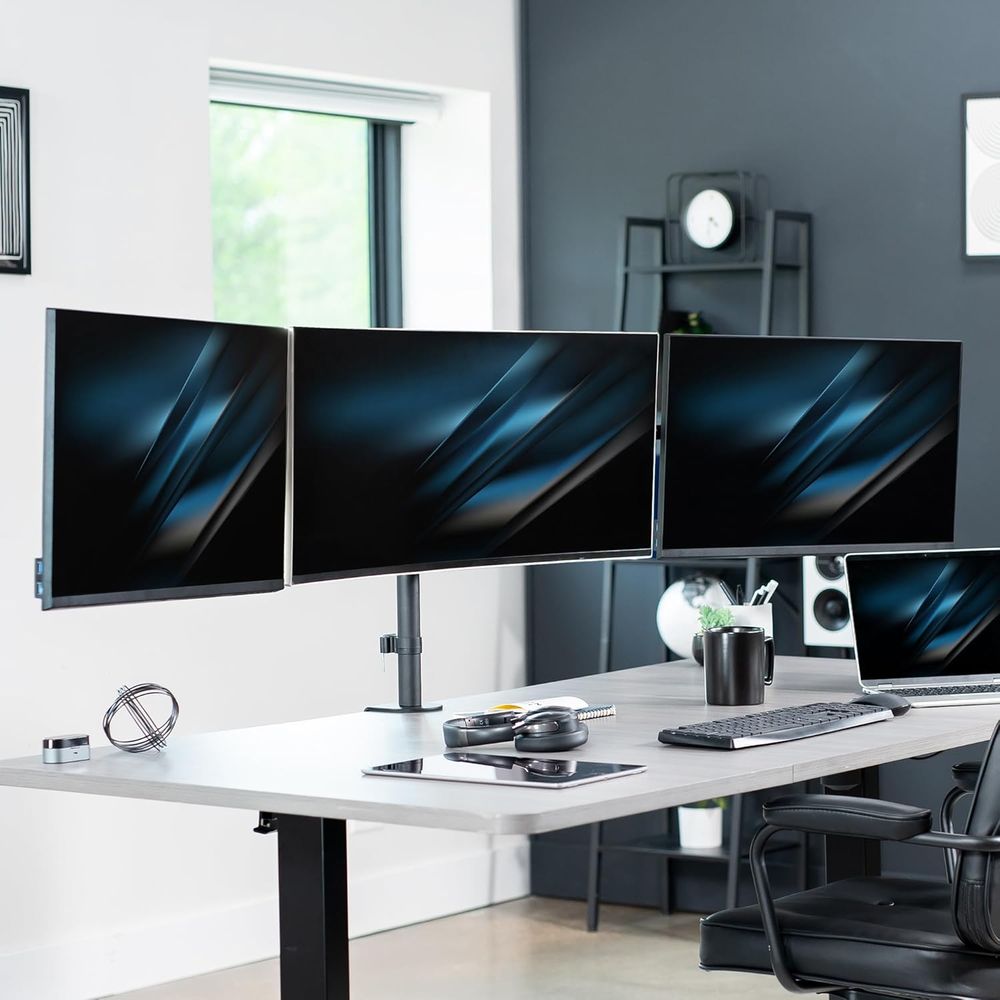 Triple Monitor Desk Mount, Adj - Desk Setup Black 评论和价格